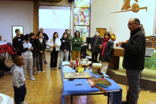 Large group learning about indigenous stereotypes